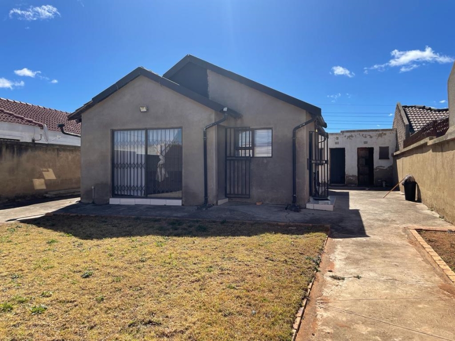 3 Bedroom Property for Sale in Protea Glen Gauteng