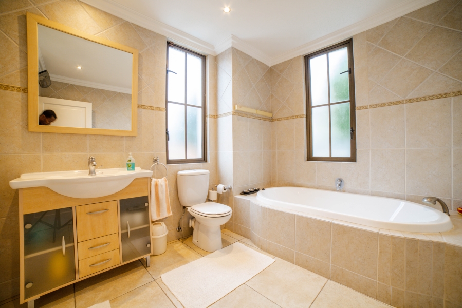 4 Bedroom Property for Sale in Dainfern Golf Estate Gauteng