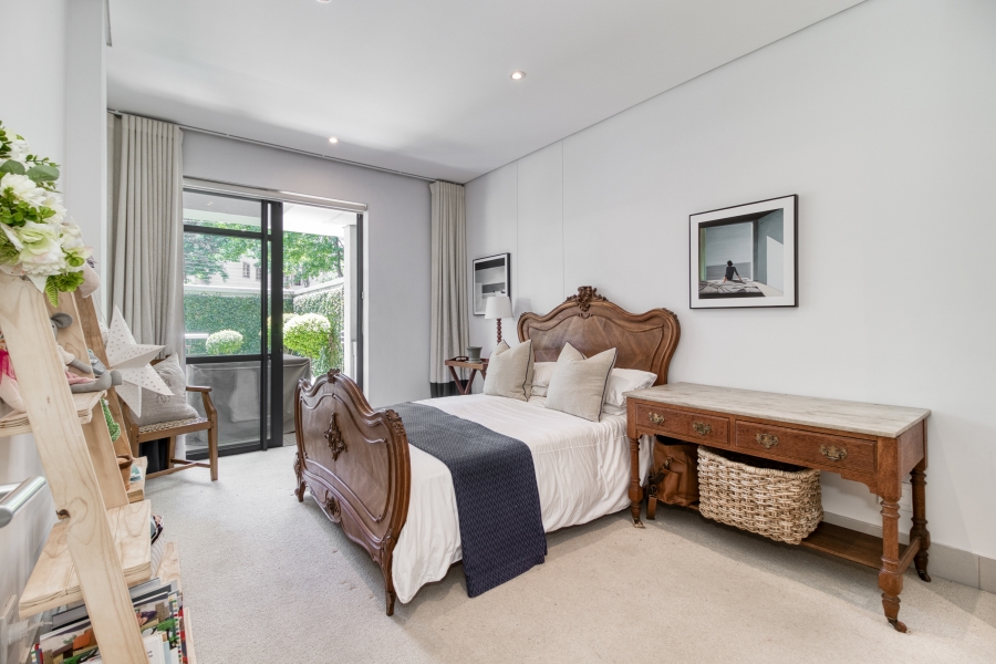 4 Bedroom Property for Sale in Hurlingham Gauteng