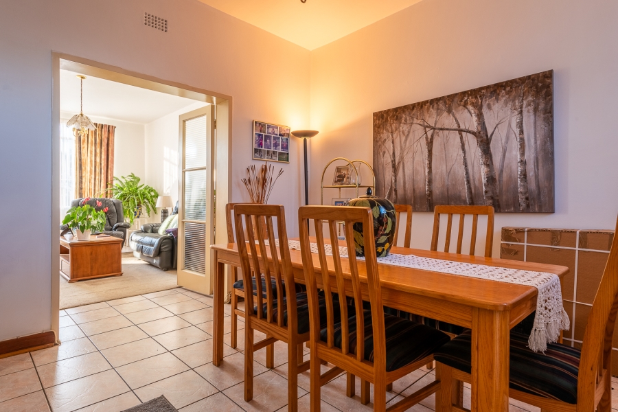 2 Bedroom Property for Sale in Highlands North Gauteng