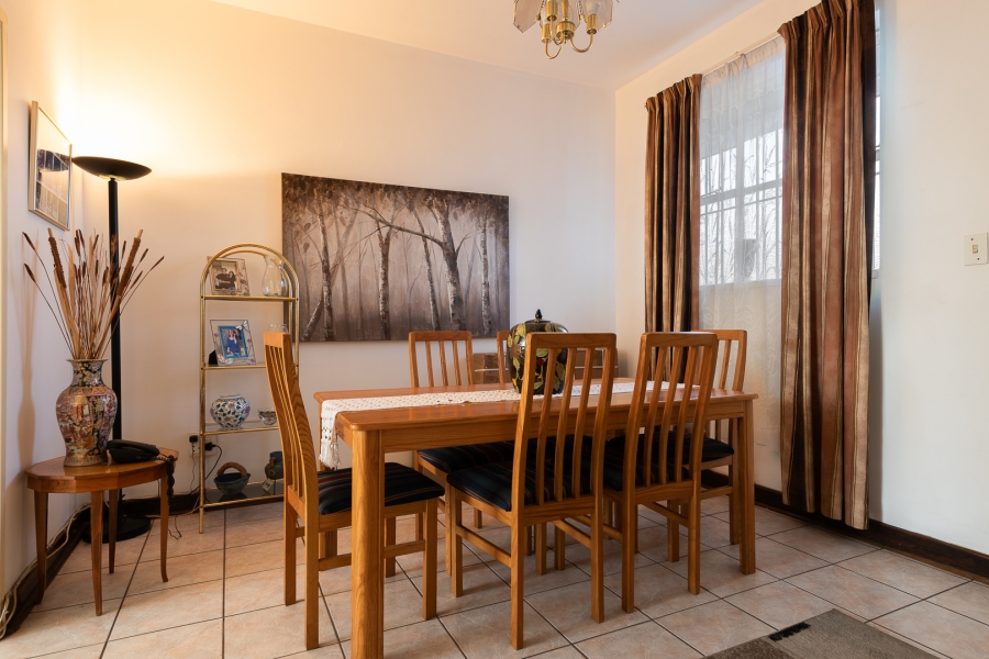 2 Bedroom Property for Sale in Highlands North Gauteng