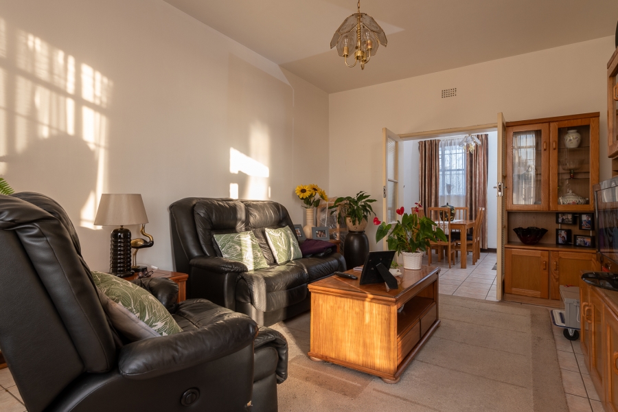 2 Bedroom Property for Sale in Highlands North Gauteng