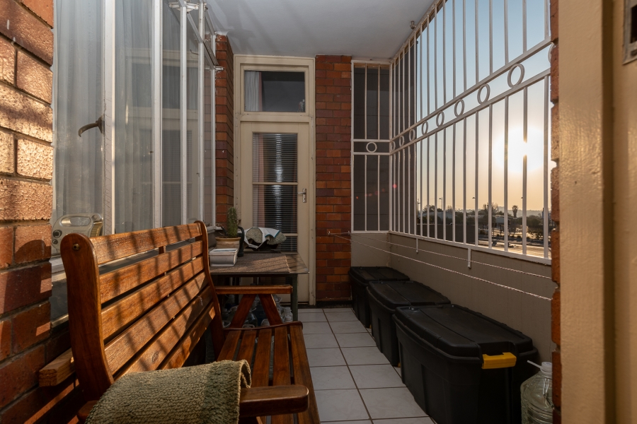 2 Bedroom Property for Sale in Highlands North Gauteng