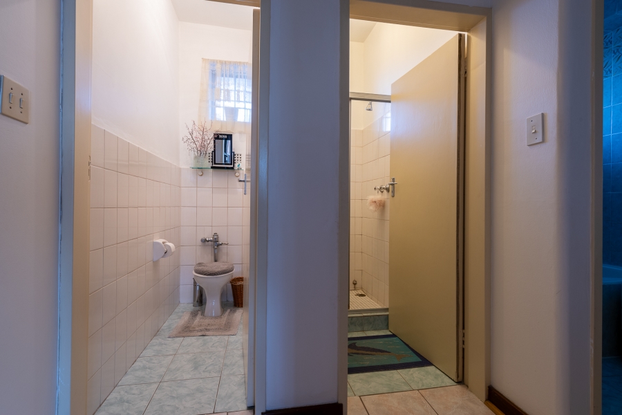 2 Bedroom Property for Sale in Highlands North Gauteng