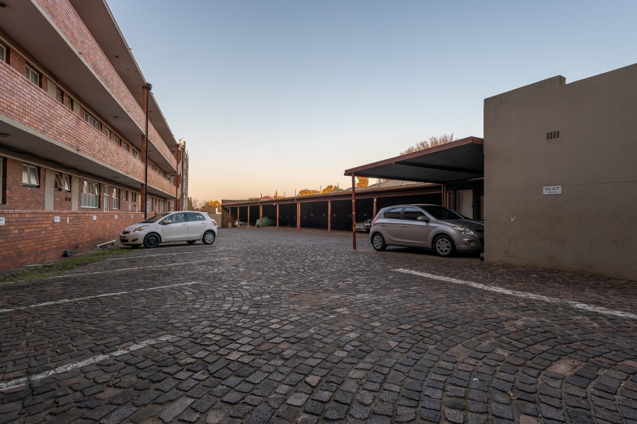 2 Bedroom Property for Sale in Highlands North Gauteng