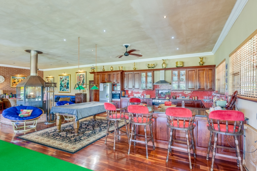 4 Bedroom Property for Sale in Lochvaal Gauteng