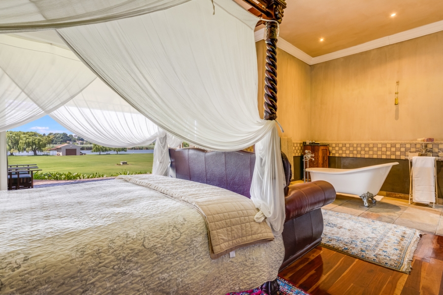 4 Bedroom Property for Sale in Lochvaal Gauteng