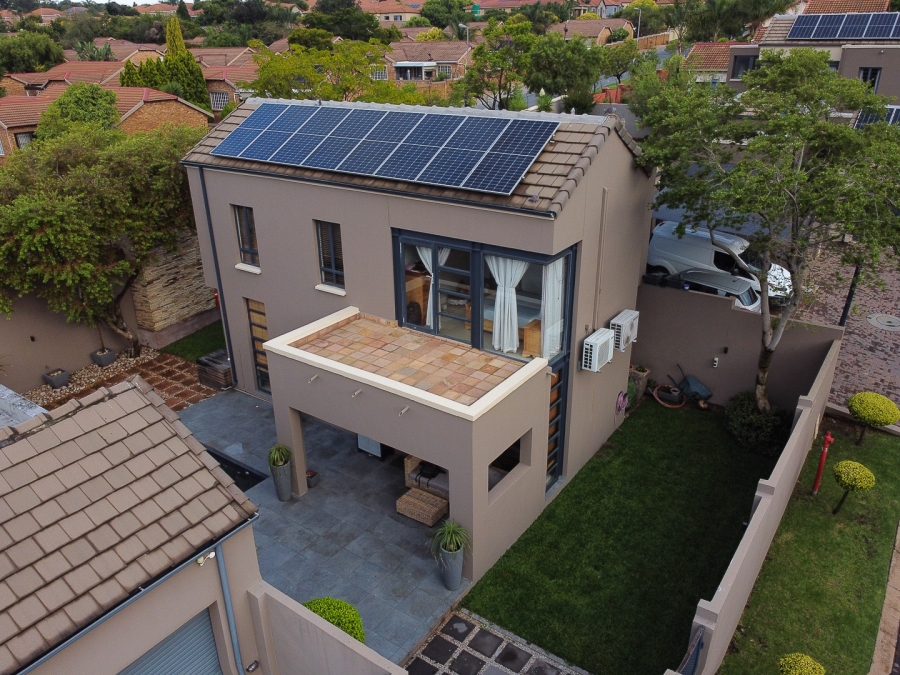 3 Bedroom Property for Sale in North Riding Gauteng