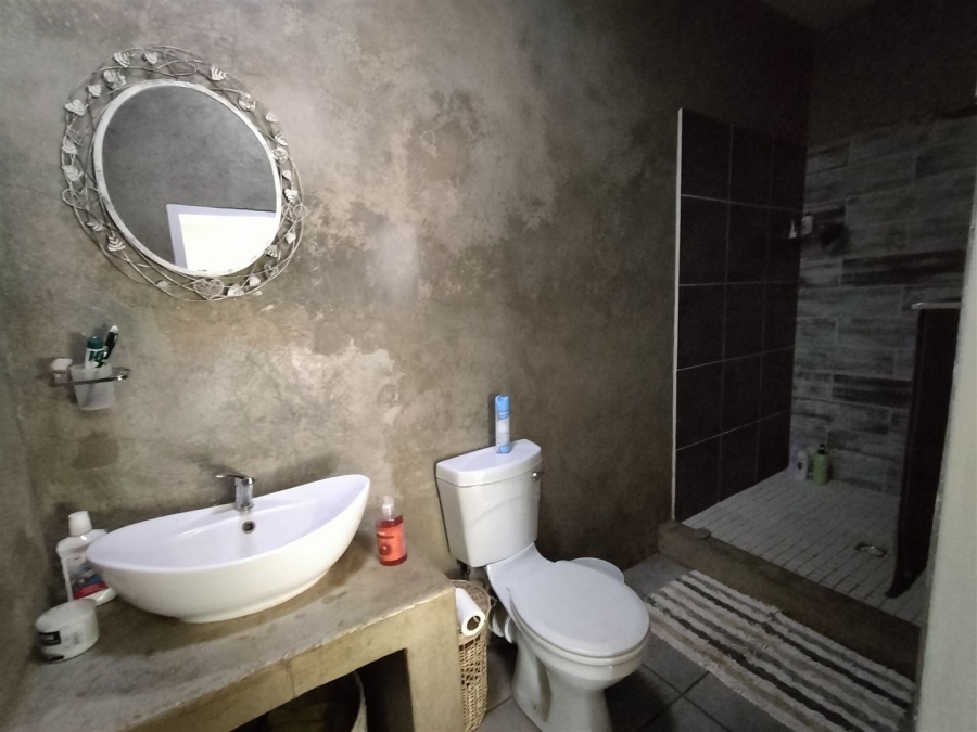 5 Bedroom Property for Sale in Patryshoek A H Gauteng