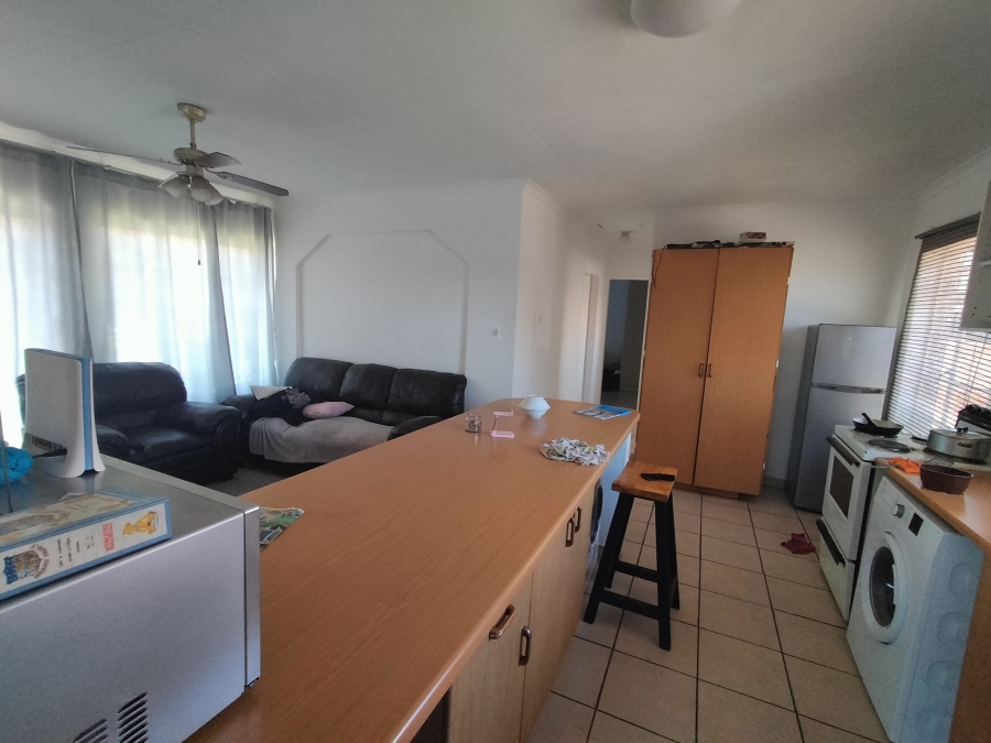 2 Bedroom Property for Sale in Hesteapark Gauteng