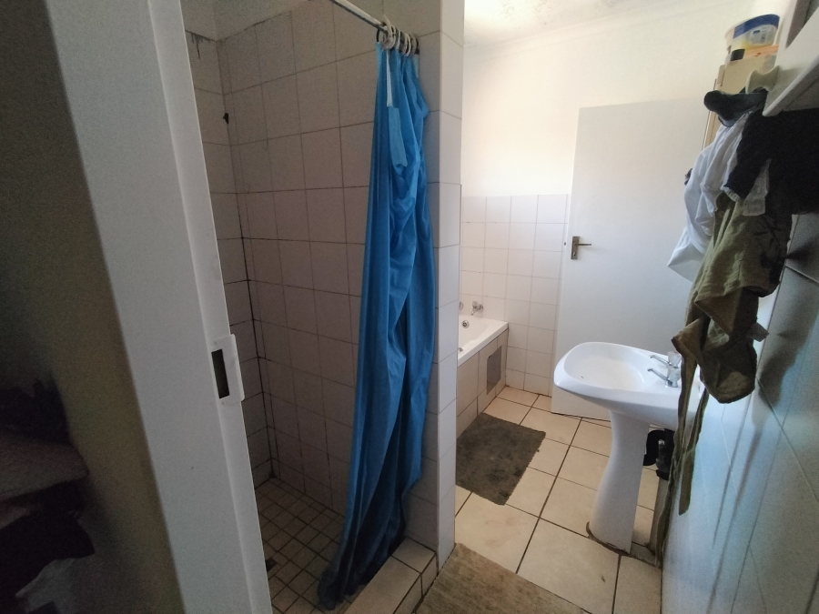 2 Bedroom Property for Sale in Hesteapark Gauteng