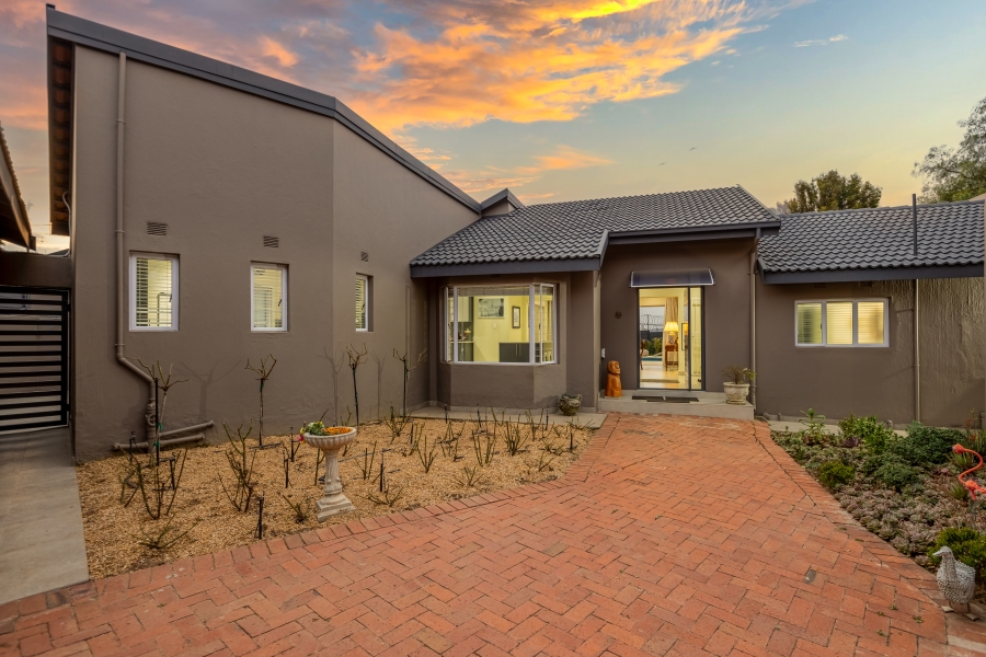 4 Bedroom Property for Sale in Paulshof Gauteng