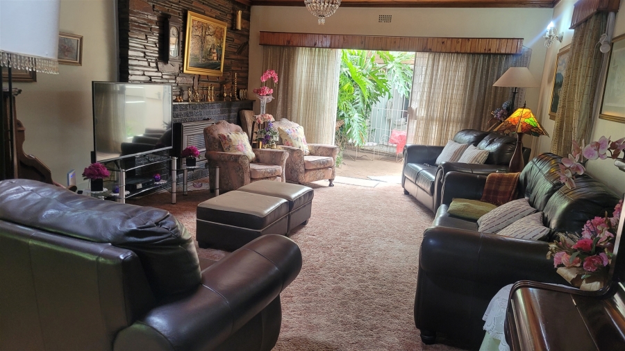 4 Bedroom Property for Sale in Kenleaf Gauteng