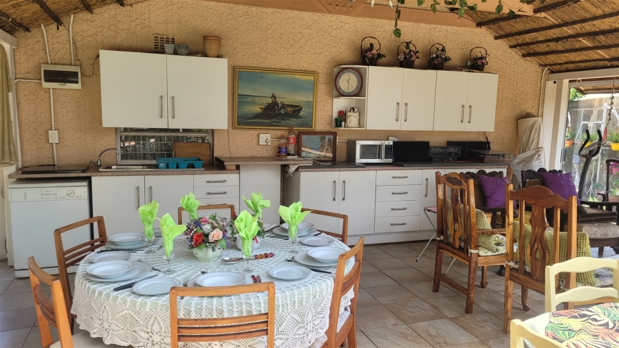 4 Bedroom Property for Sale in Kenleaf Gauteng