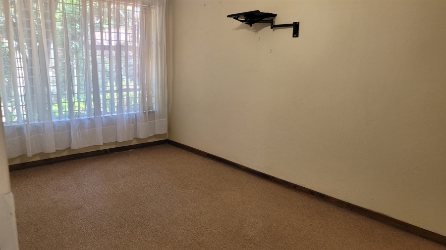 4 Bedroom Property for Sale in Kenleaf Gauteng