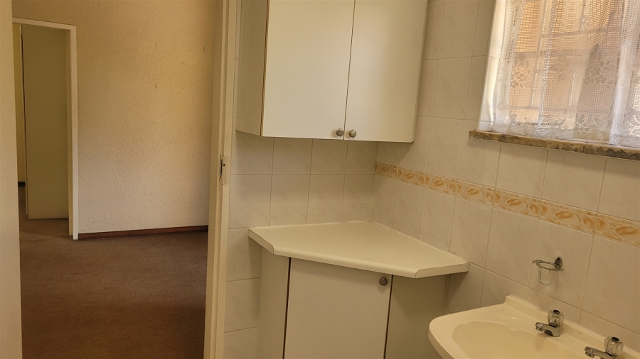 4 Bedroom Property for Sale in Kenleaf Gauteng