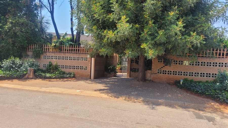 4 Bedroom Property for Sale in Kenleaf Gauteng