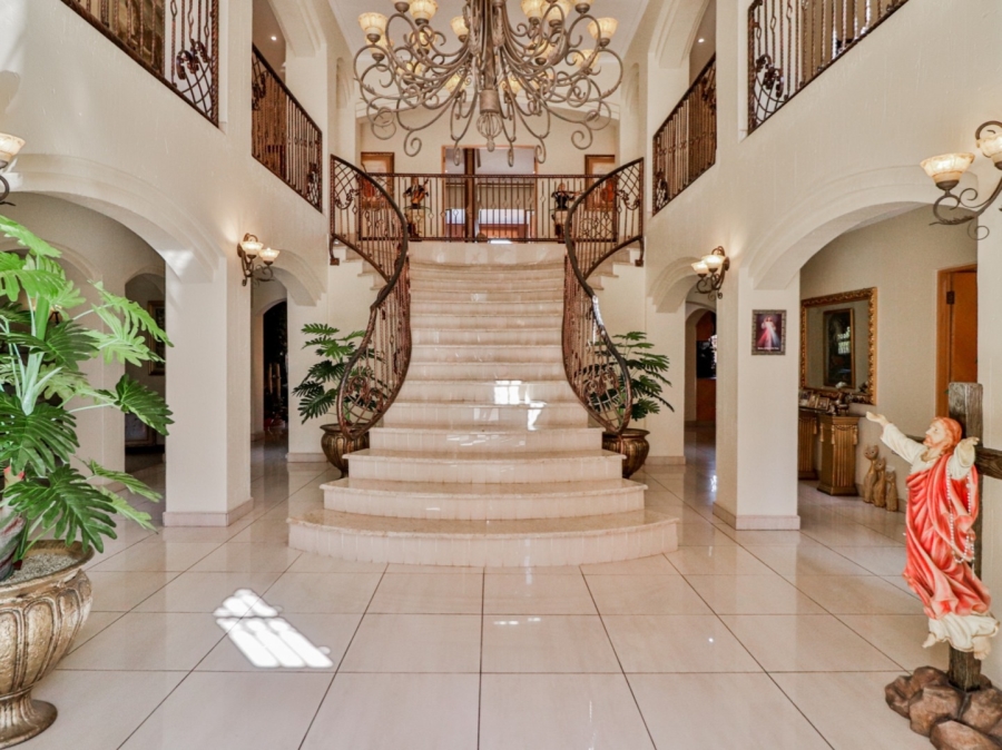 4 Bedroom Property for Sale in Vanderbijlpark SW 5 Gauteng