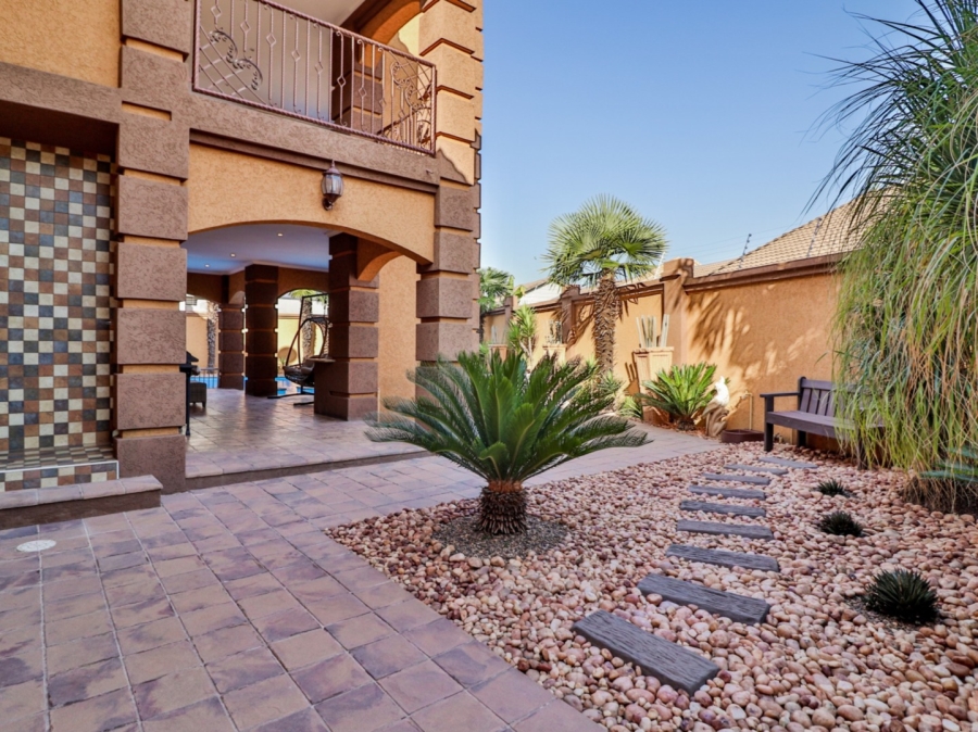 4 Bedroom Property for Sale in Vanderbijlpark SW 5 Gauteng