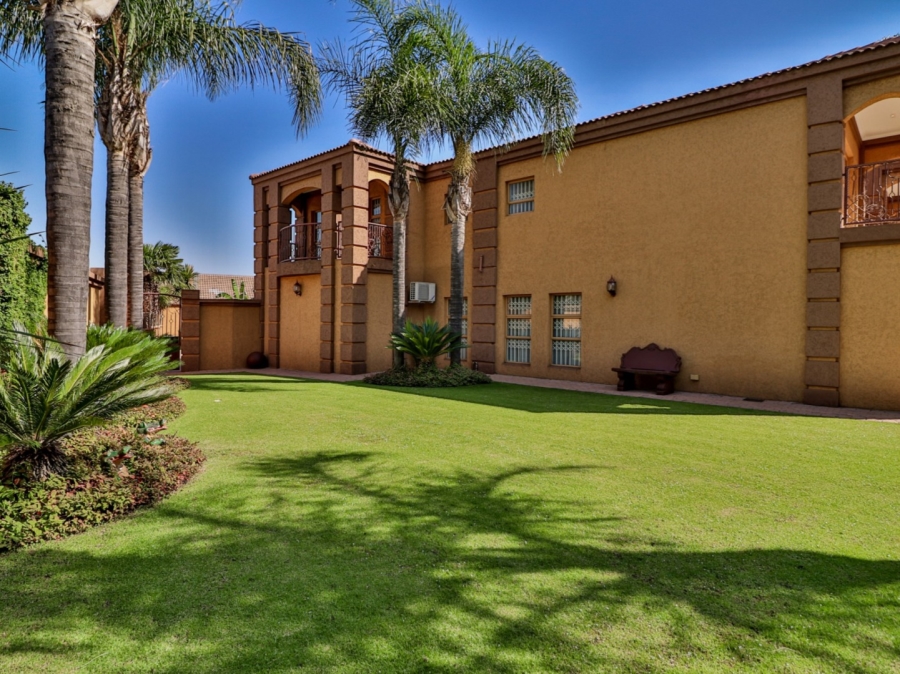 4 Bedroom Property for Sale in Vanderbijlpark SW 5 Gauteng