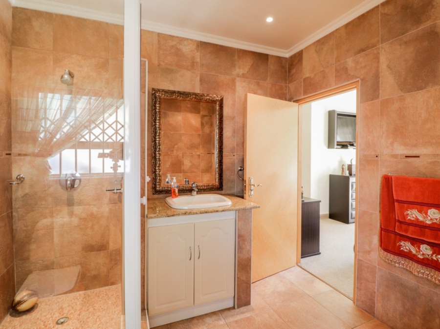 4 Bedroom Property for Sale in Vanderbijlpark SW 5 Gauteng