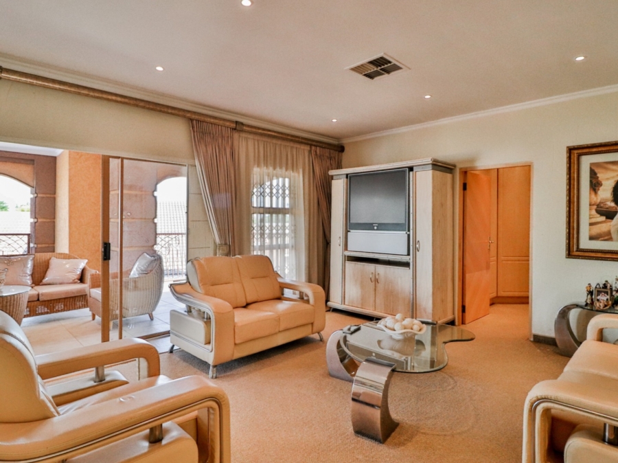 4 Bedroom Property for Sale in Vanderbijlpark SW 5 Gauteng