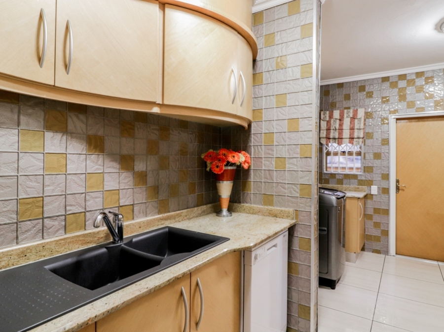 4 Bedroom Property for Sale in Vanderbijlpark SW 5 Gauteng