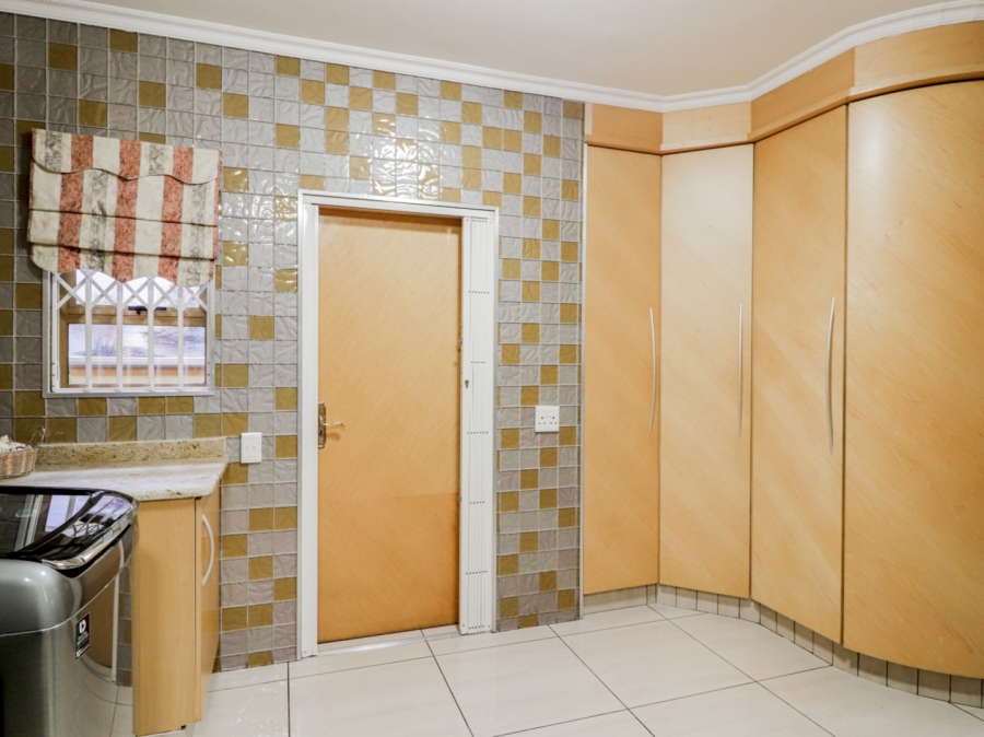 4 Bedroom Property for Sale in Vanderbijlpark SW 5 Gauteng