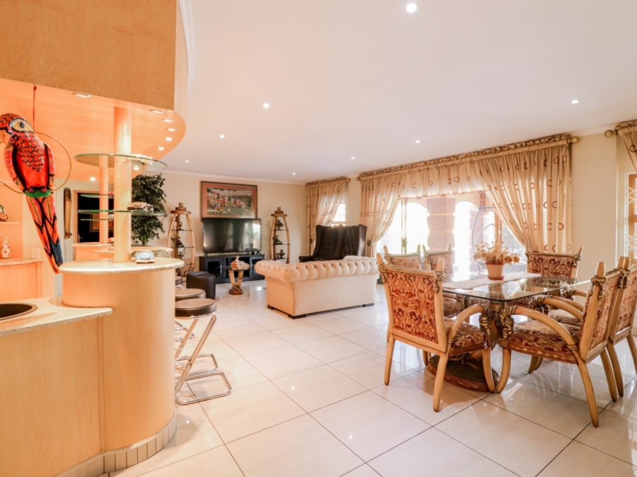 4 Bedroom Property for Sale in Vanderbijlpark SW 5 Gauteng