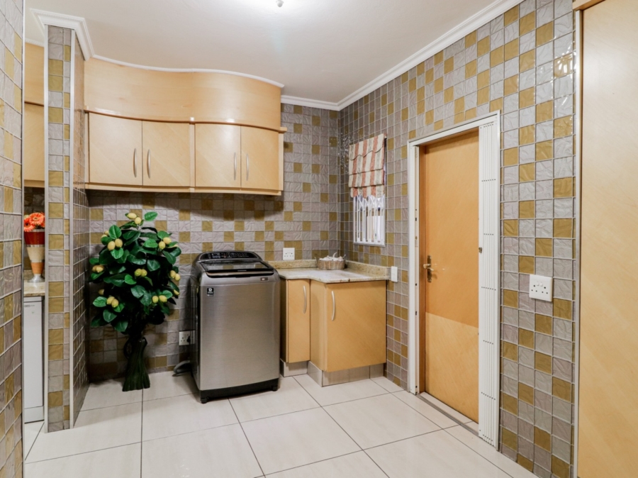 4 Bedroom Property for Sale in Vanderbijlpark SW 5 Gauteng