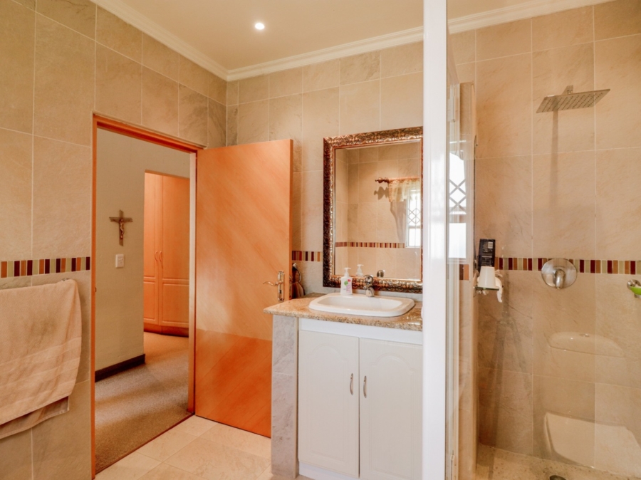 4 Bedroom Property for Sale in Vanderbijlpark SW 5 Gauteng