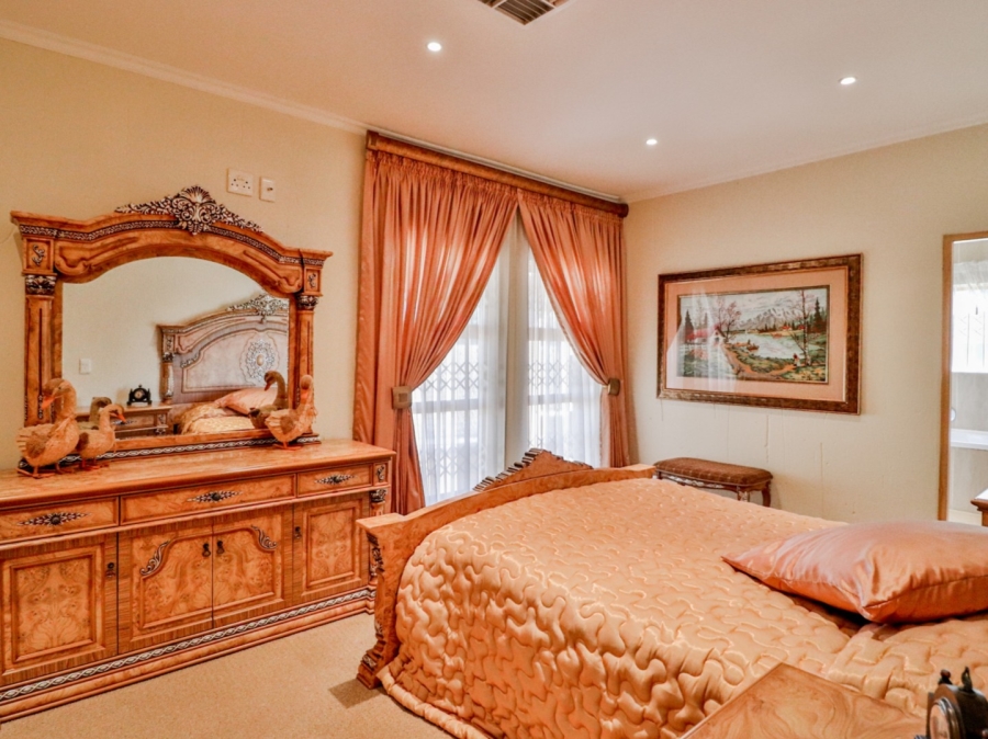 4 Bedroom Property for Sale in Vanderbijlpark SW 5 Gauteng