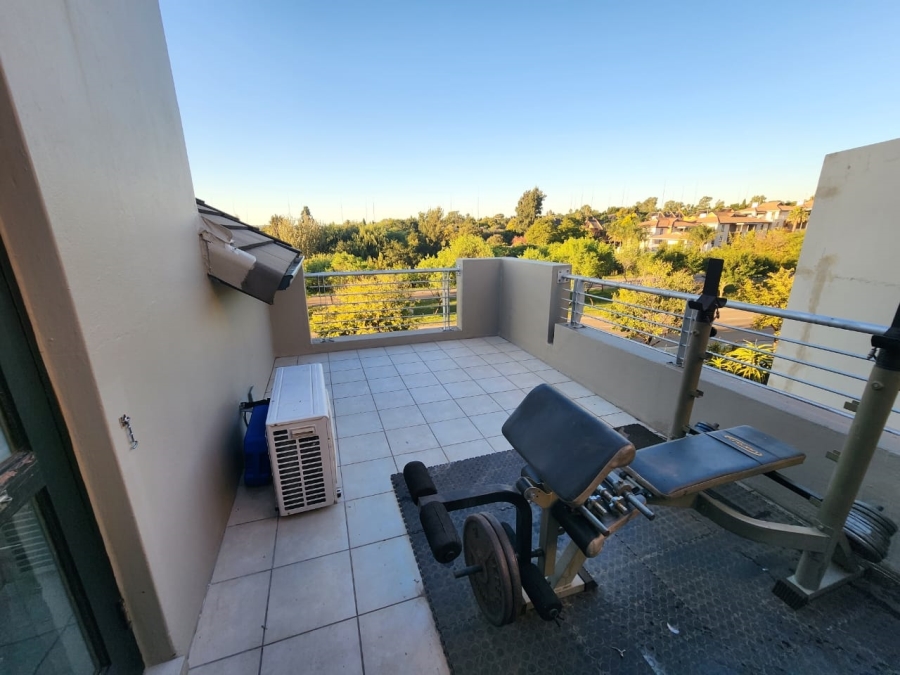 1 Bedroom Property for Sale in Sunninghill Gauteng