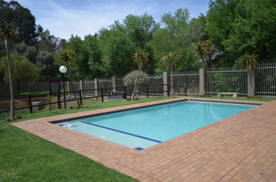 1 Bedroom Property for Sale in Paulshof Gauteng