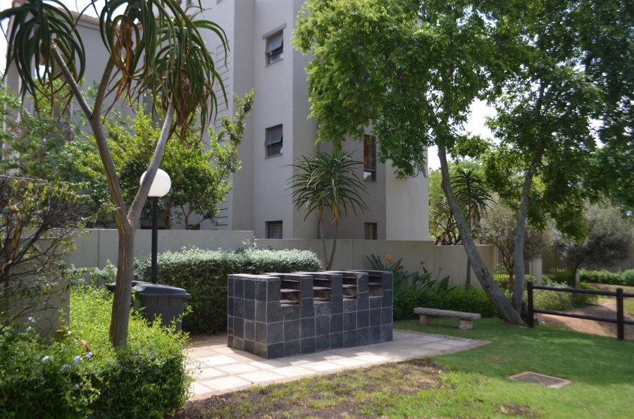 1 Bedroom Property for Sale in Paulshof Gauteng