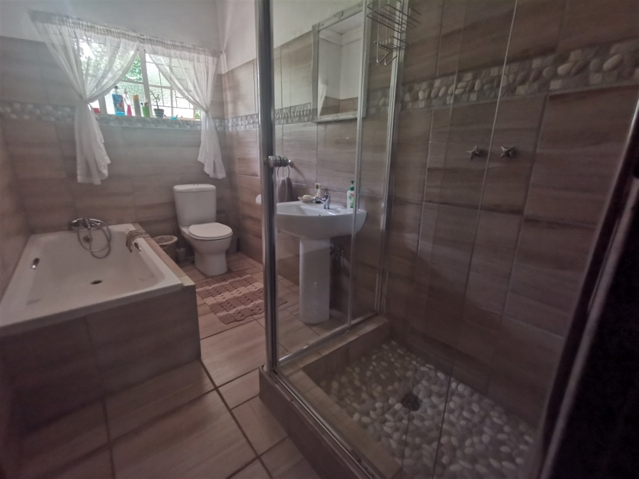 7 Bedroom Property for Sale in Patryshoek A H Gauteng