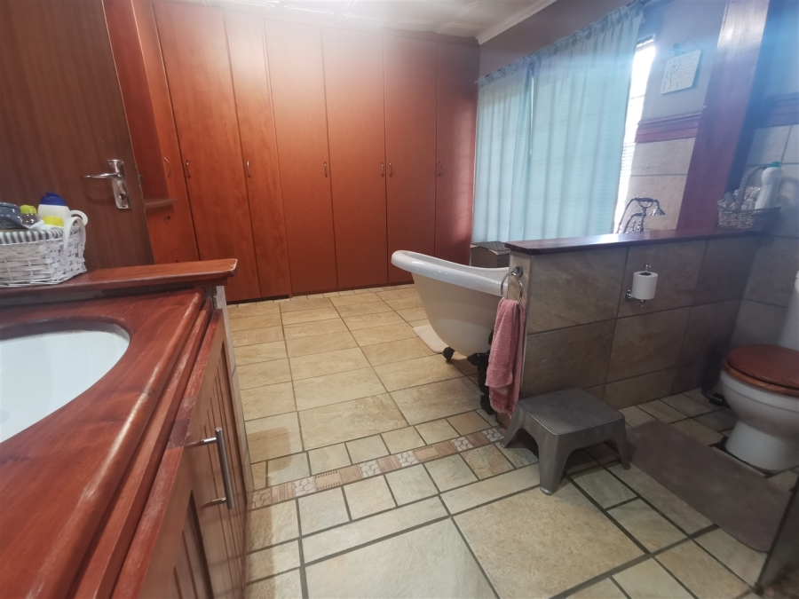 7 Bedroom Property for Sale in Patryshoek A H Gauteng