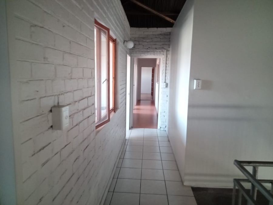 To Let commercial Property for Rent in Clayville Industria Gauteng
