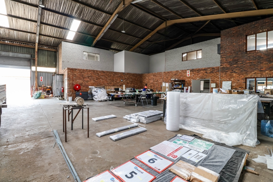 To Let commercial Property for Rent in Clayville Industria Gauteng