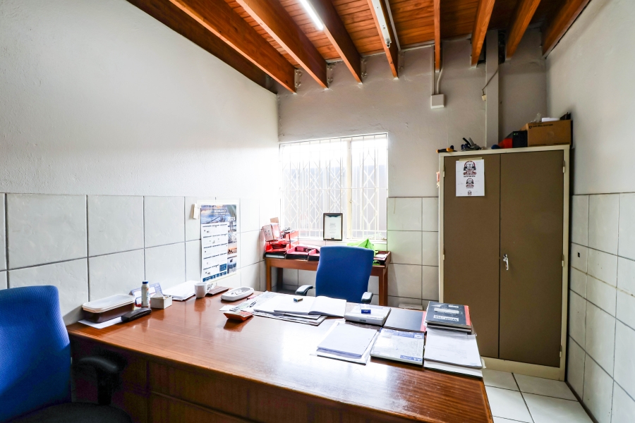 To Let commercial Property for Rent in Clayville Industria Gauteng