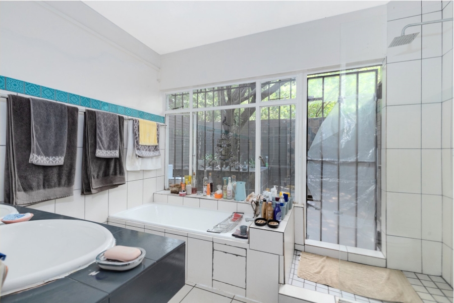 16 Bedroom Property for Sale in Beverley Gauteng