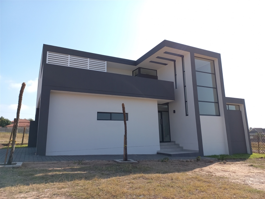 3 Bedroom Property for Sale in Broadacres Gauteng
