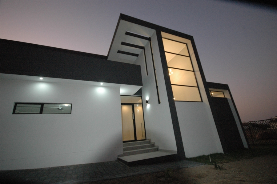 3 Bedroom Property for Sale in Broadacres Gauteng