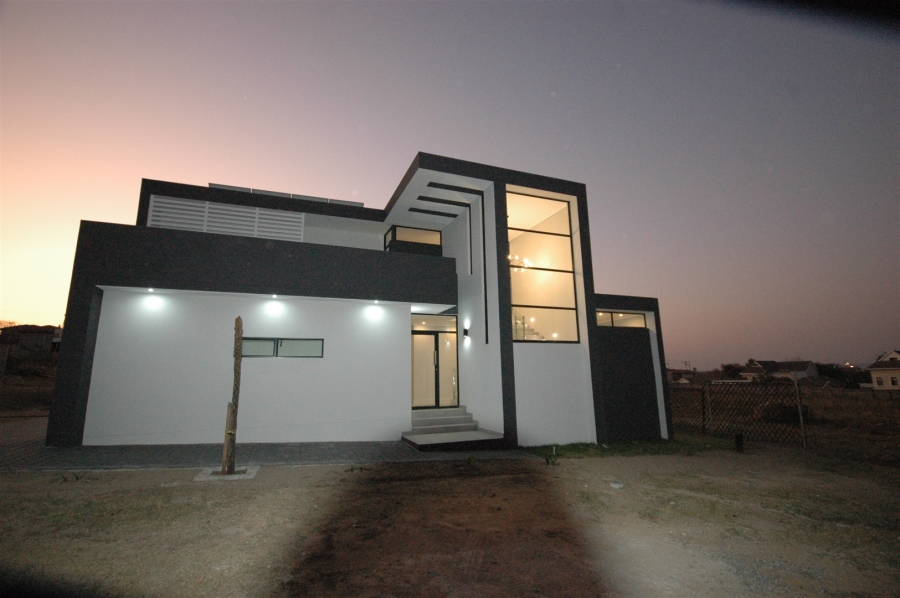 3 Bedroom Property for Sale in Broadacres Gauteng