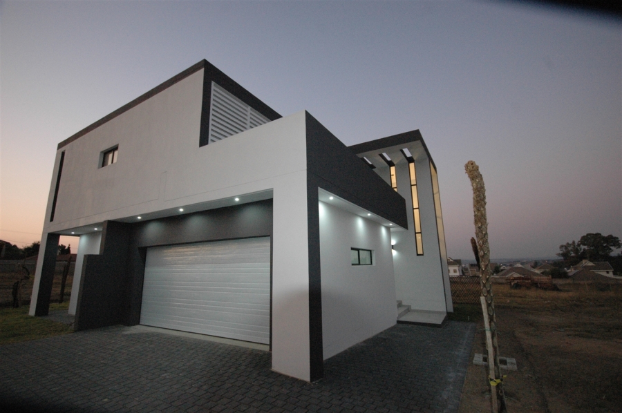 4 Bedroom Property for Sale in Broadacres Gauteng