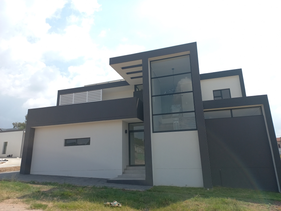 4 Bedroom Property for Sale in Broadacres Gauteng