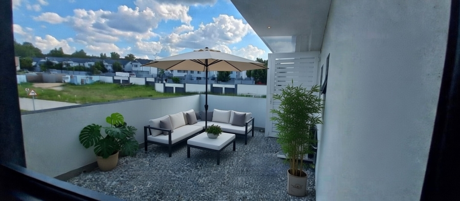 4 Bedroom Property for Sale in Broadacres Gauteng