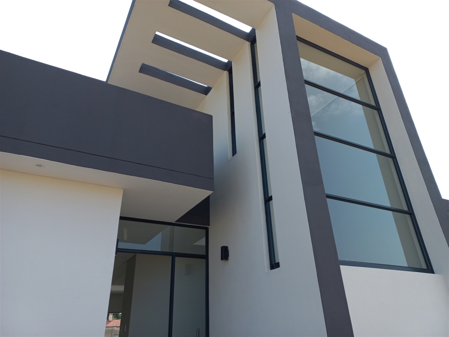 3 Bedroom Property for Sale in Fourways Gauteng
