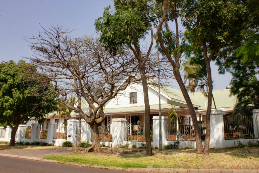 5 Bedroom Property for Sale in Ninapark Gauteng