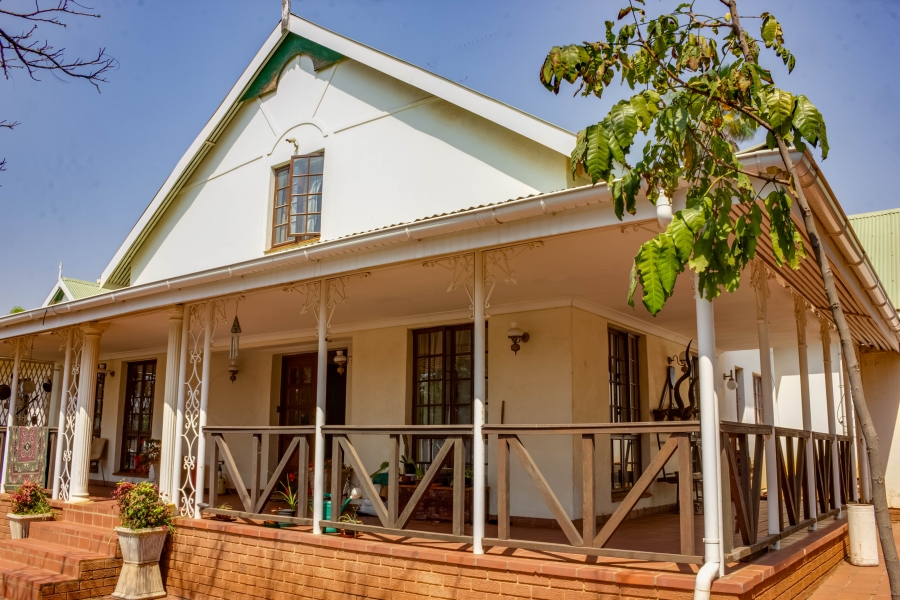 5 Bedroom Property for Sale in Ninapark Gauteng